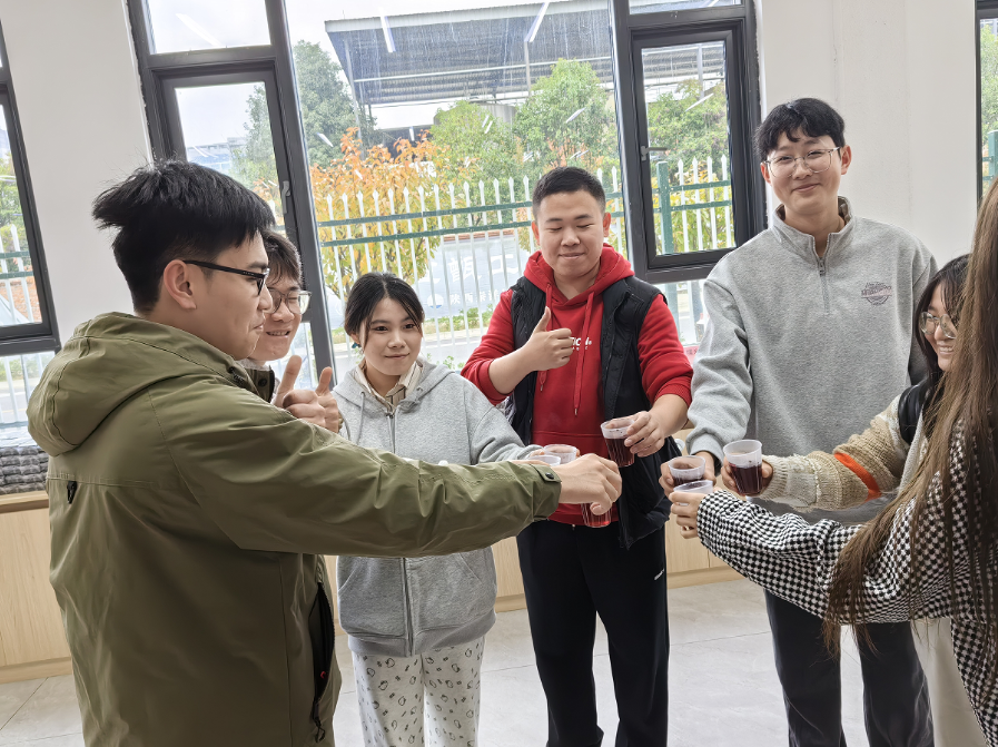 1731287907679334.png 3.png